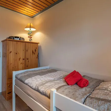 Awesome In Friedrichskoog-spitze شقة